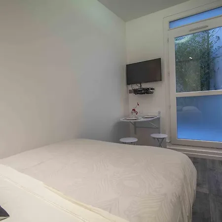 Notre Dame Paradis Latin Pensjonat 3*