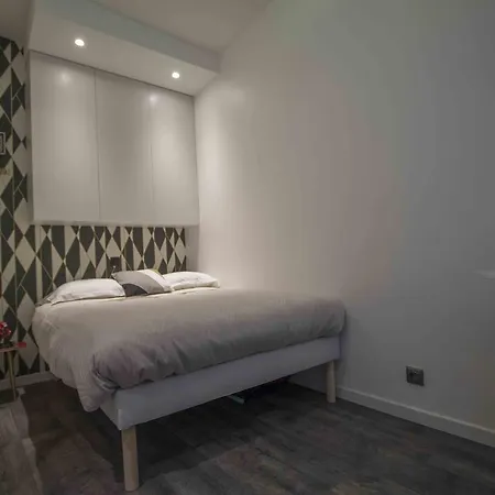 Notre Dame Paradis Latin Pensjonat