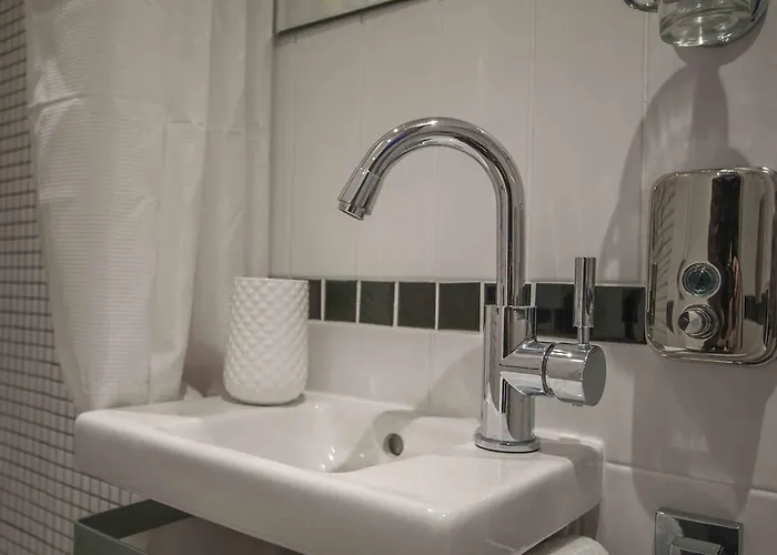 Notre Dame Paradis Latin 3* París